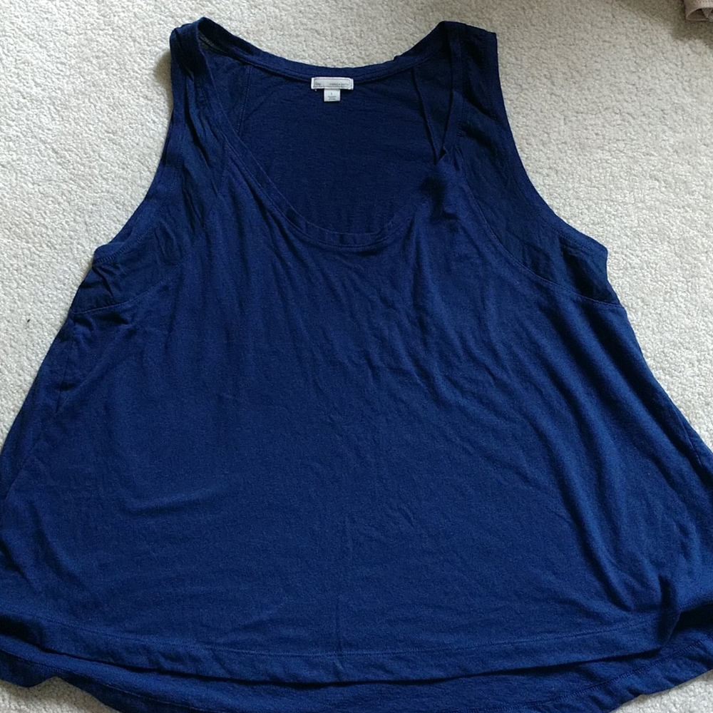 Gap L flow tank in navy